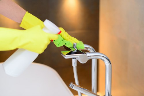 Local deep cleaning team servicing a Lambeth property